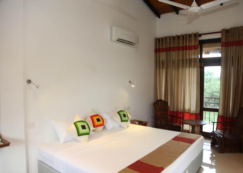 Magampura Eco Village Tissamaharama Pokoj fotografie